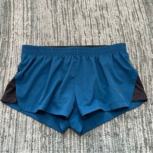 Altra running shorts - medium